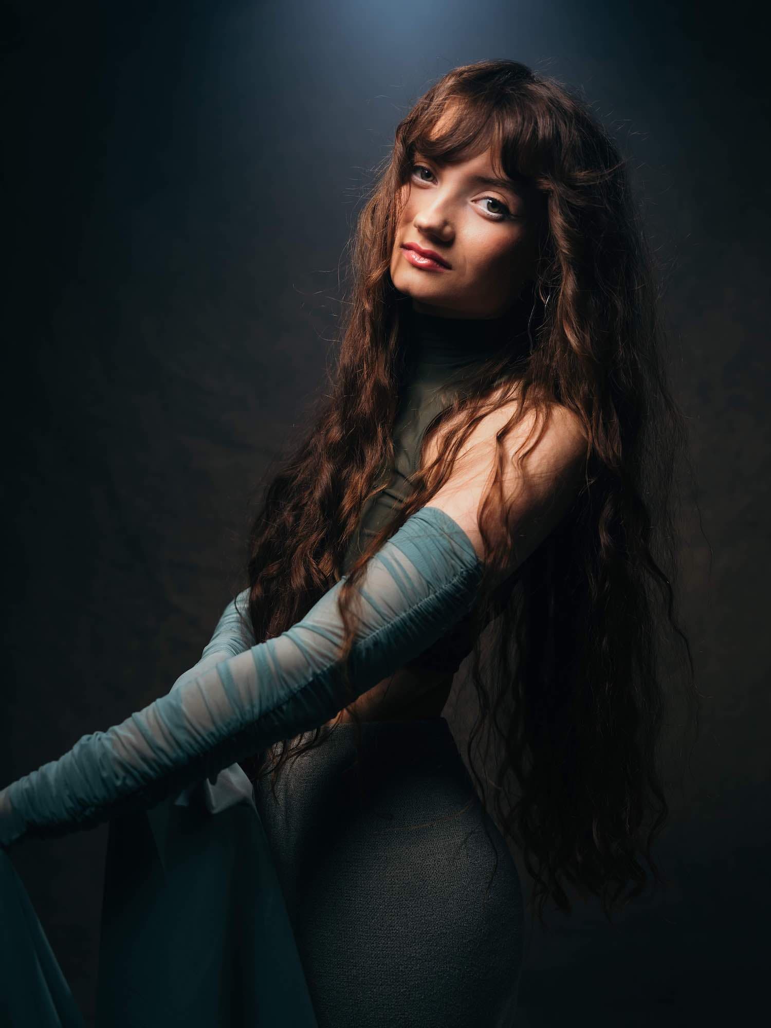 Nomi — forest portrait by Lukas Meijer